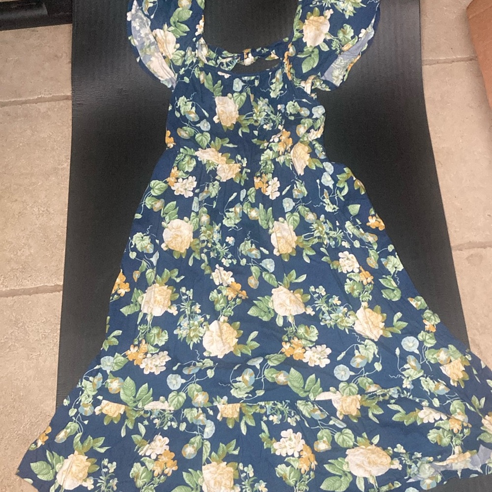 Girls dress